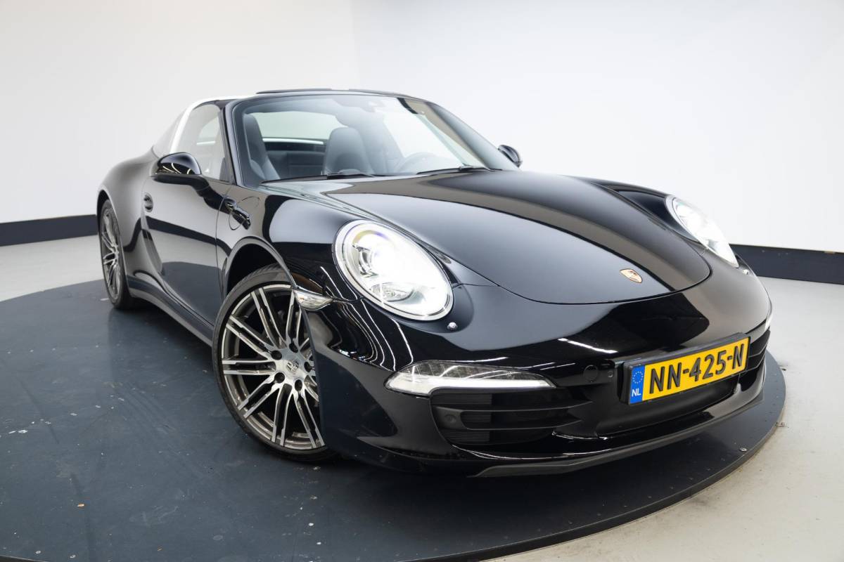 Porsche 911 Porsche 911 3.4 Targa 4 | 20 Inch |