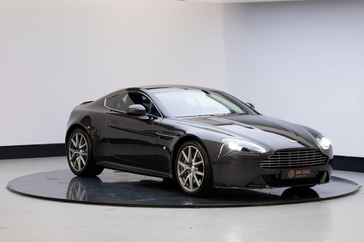 Aston Martin V8 Vantage