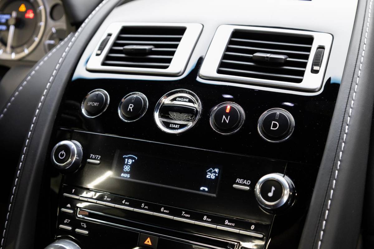 Aston Martin V8 Vantage Aston Martin V8 Vantage 4.7 V8 S Sportshift | 436 PK |