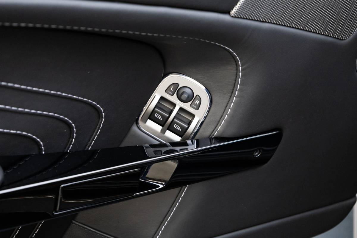 Aston Martin V8 Vantage Aston Martin V8 Vantage 4.7 V8 S Sportshift | 436 PK |