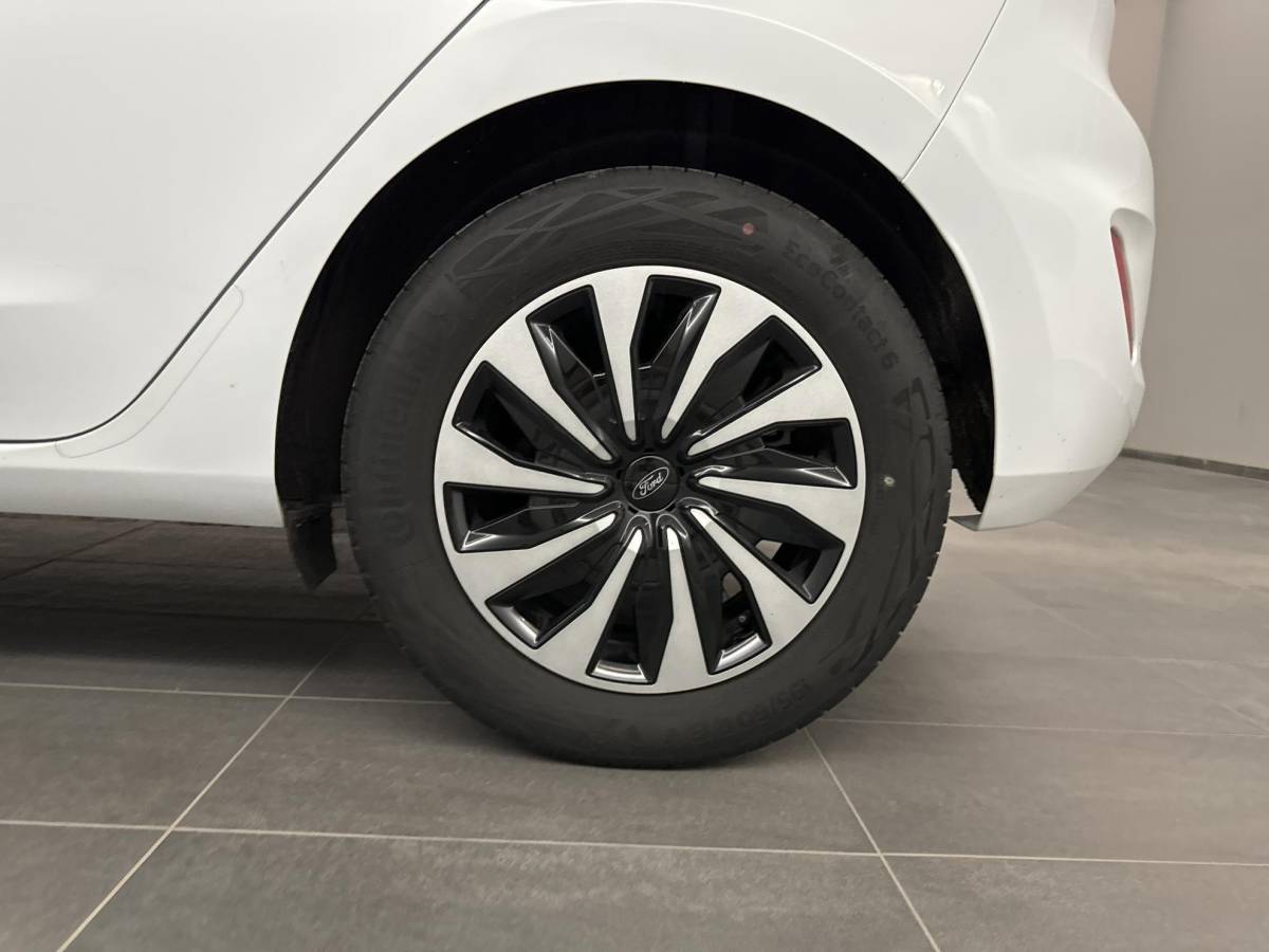 Ford Fiesta Ford Fiesta 1.0 EcoBoost Titanium Winter Pack | Adaptieve Cruise Control | Lichtmetalen Velgen