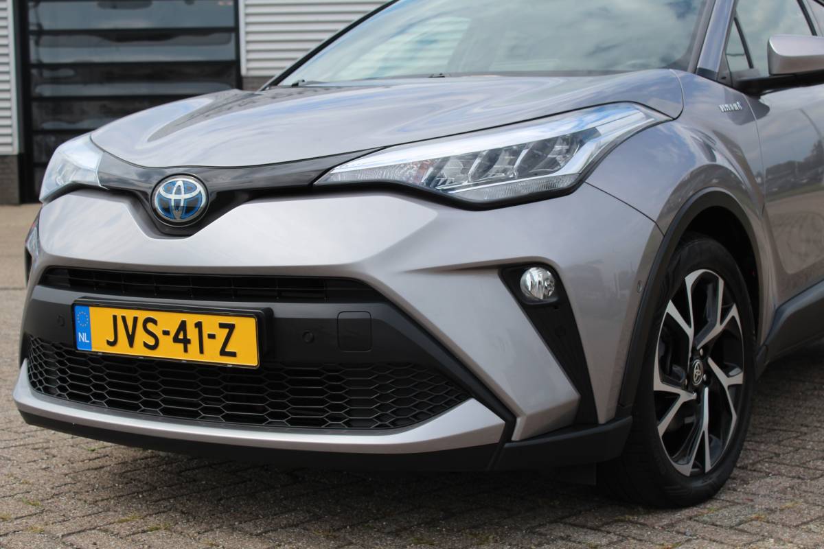 Toyota C-HR Toyota C-HR 2.0 Hybrid Style / Carplay / Stoel/stuurverwarming / Keyless