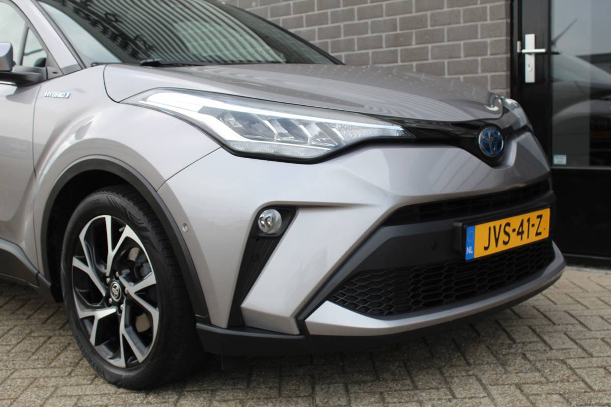 Toyota C-HR Toyota C-HR 2.0 Hybrid Style / Carplay / Stoel/stuurverwarming / Keyless