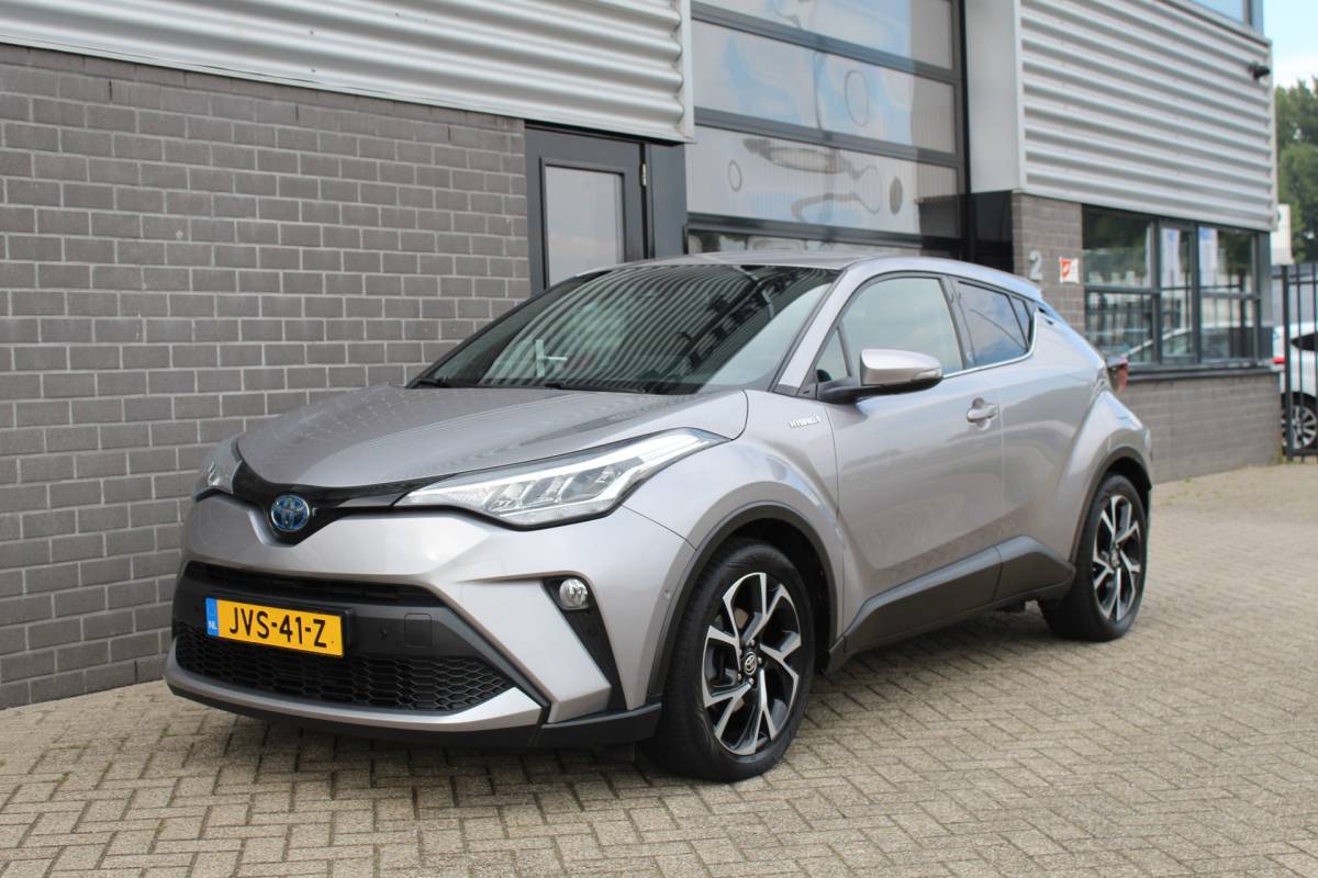 Toyota C-HR Toyota C-HR 2.0 Hybrid Style / Carplay / Stoel/stuurverwarming / Keyless