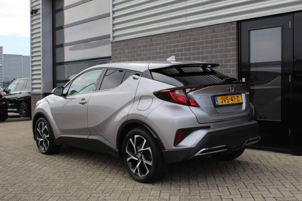 Toyota C-HR Toyota C-HR 2.0 Hybrid Style / Carplay / Stoel/stuurverwarming / Keyless