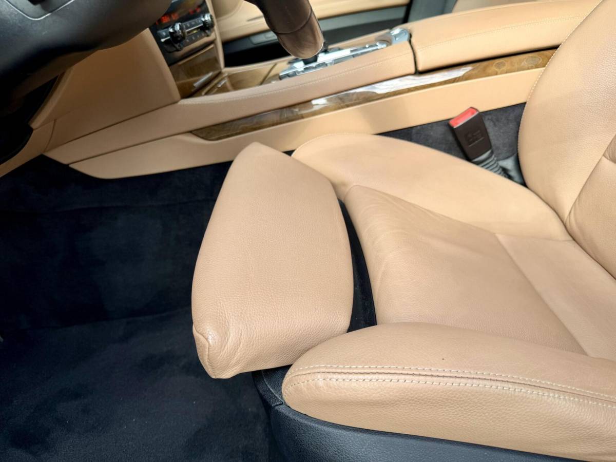 BMW 7 Serie BMW 7-serie 740Li 336pk 6 Cilinder | UNIEK | LAGE KM | NIEUWSTAAT |  Zeer Compleet | Trekhaak Afnb. | Technisch Top Staat |