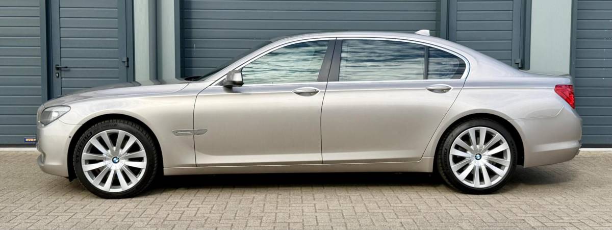 BMW 7 Serie BMW 7-serie 740Li 336pk 6 Cilinder | UNIEK | LAGE KM | NIEUWSTAAT |  Zeer Compleet | Trekhaak Afnb. | Technisch Top Staat |