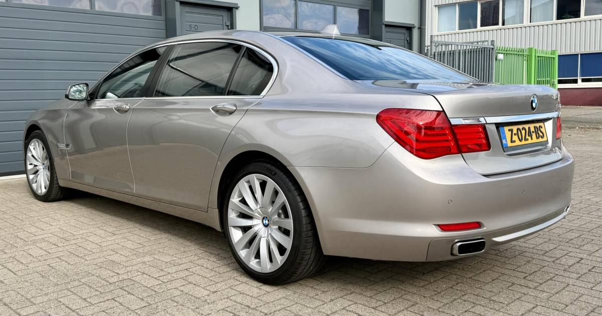 BMW 7 Serie BMW 7-serie 740Li 336pk 6 Cilinder | UNIEK | LAGE KM | NIEUWSTAAT |  Zeer Compleet | Trekhaak Afnb. | Technisch Top Staat |
