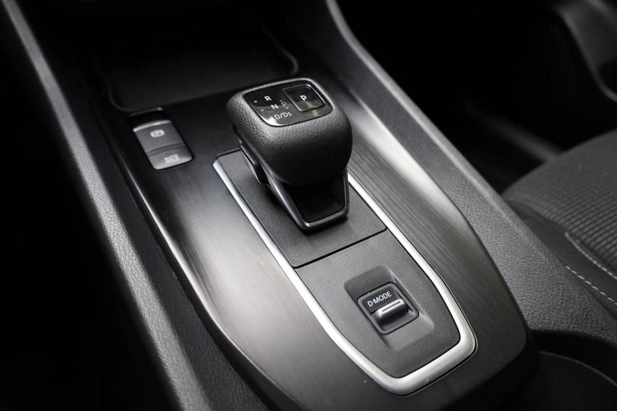 Nissan QASHQAI Nissan Qashqai 1.3 MHEV Xtronic Acenta TREKHAAK-AFN PANO CAMERA ADAPTIVE-CRUISE CARPLAY DAB AUTO-HOLD PDC 17”LMV