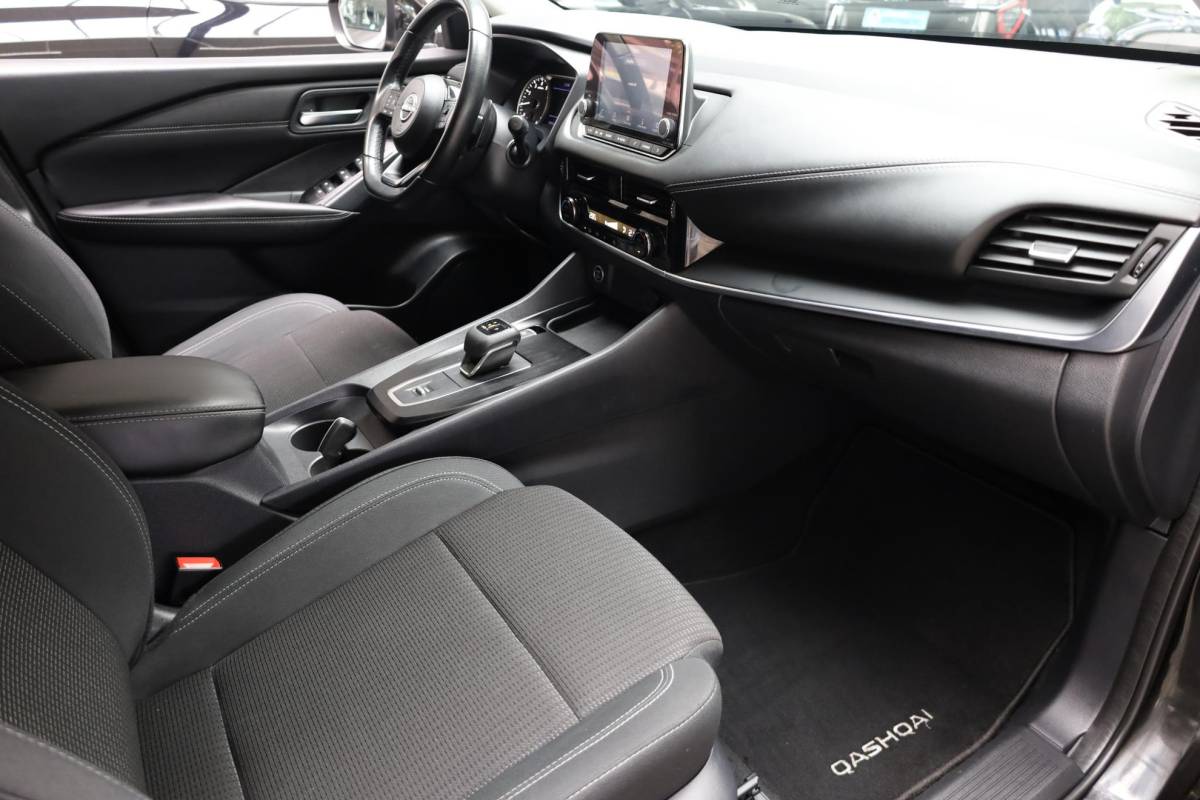 Nissan QASHQAI Nissan Qashqai 1.3 MHEV Xtronic Acenta TREKHAAK-AFN PANO CAMERA ADAPTIVE-CRUISE CARPLAY DAB AUTO-HOLD PDC 17”LMV