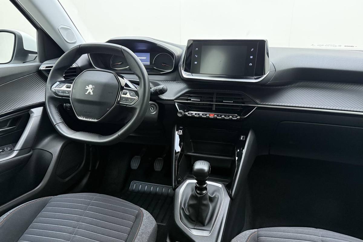 Peugeot 2008 Peugeot 2008 1.2 PureTech Active Pack | Climate Control | Full map navigatie | Apple Carplay/Android Auto | Cruise Control