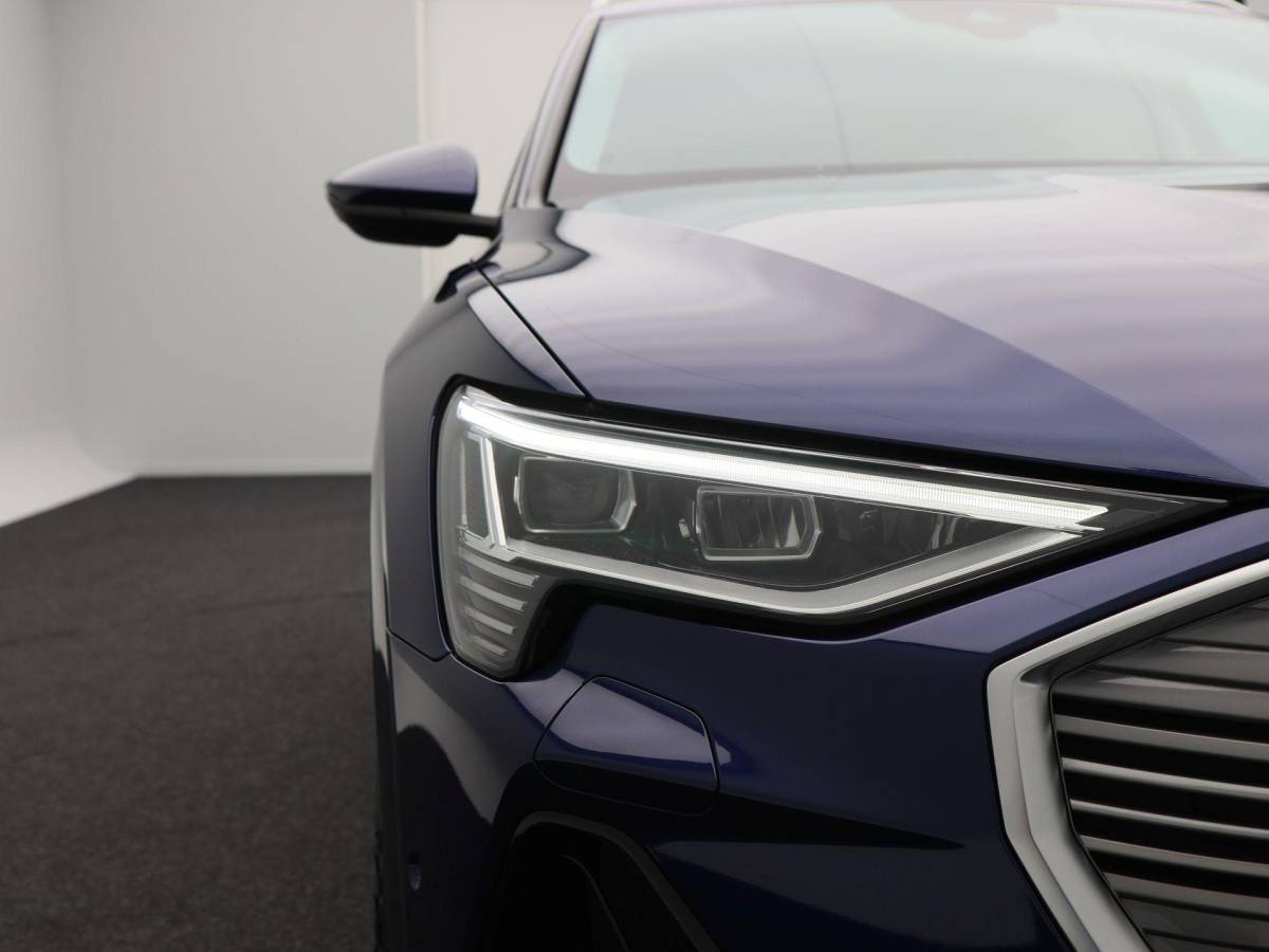 Audi e-tron Audi e-tron 50 quattro S Line 71 kWh 313 Pk | Panoramadak | Trekhaak | Stoelverwarming | Bang & Olufsen | Head UP |Camera | 21 Inch | 81.372 Km !!