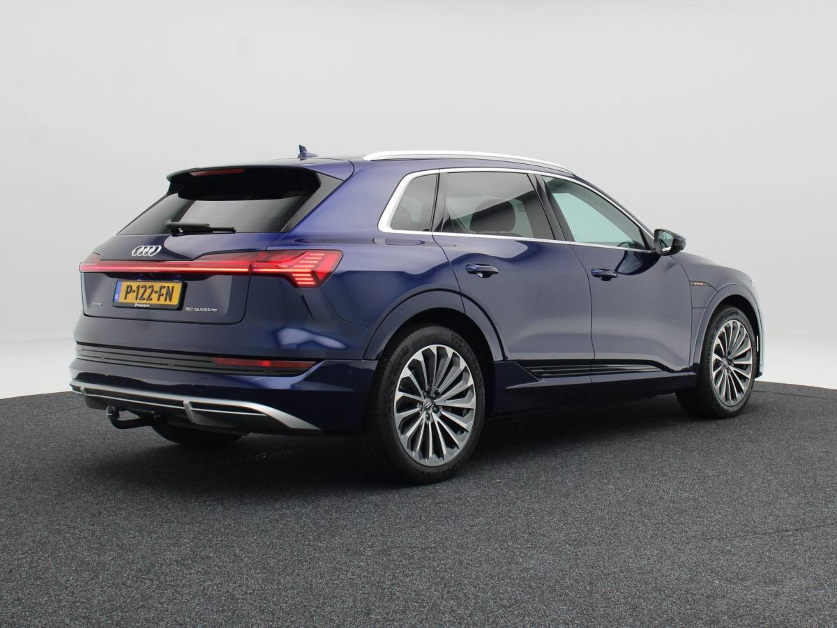 Audi e-tron Audi e-tron 50 quattro S Line 71 kWh 313 Pk | Panoramadak | Trekhaak | Stoelverwarming | Bang & Olufsen | Head UP |Camera | 21 Inch | 81.372 Km !!
