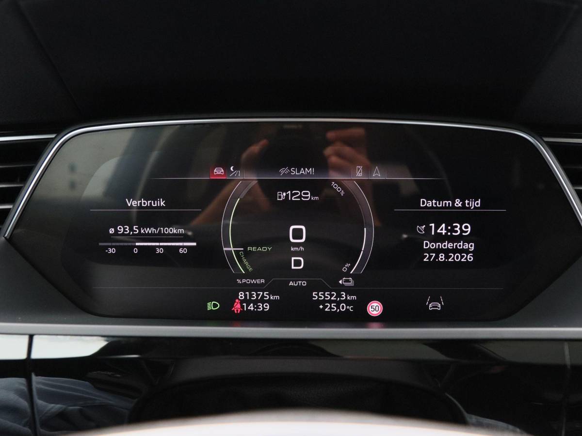 Audi e-tron Audi e-tron 50 quattro S Line 71 kWh 313 Pk | Panoramadak | Trekhaak | Stoelverwarming | Bang & Olufsen | Head UP |Camera | 21 Inch | 81.372 Km !!