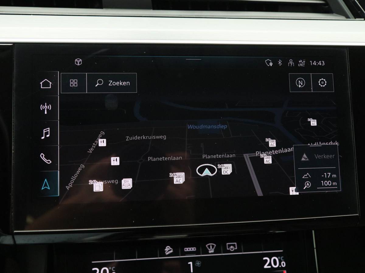 Audi e-tron Audi e-tron 50 quattro S Line 71 kWh 313 Pk | Panoramadak | Trekhaak | Stoelverwarming | Bang & Olufsen | Head UP |Camera | 21 Inch | 81.372 Km !!