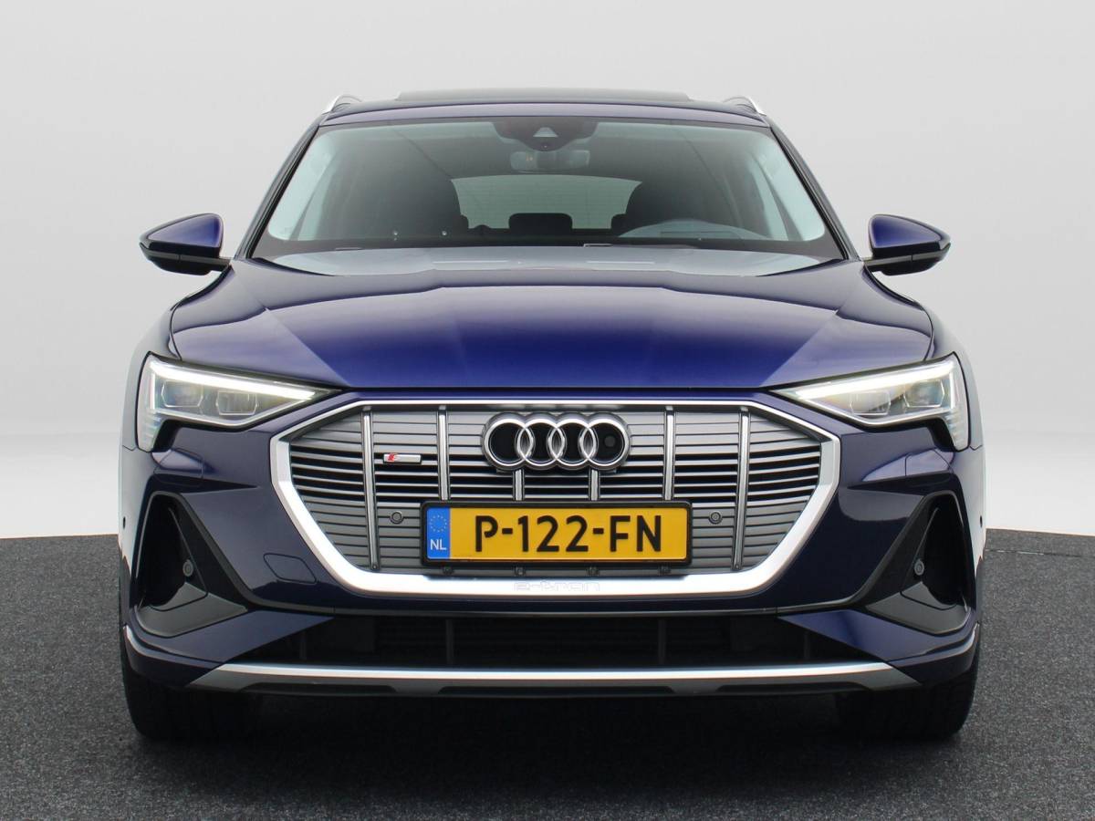 Audi e-tron Audi e-tron 50 quattro S Line 71 kWh 313 Pk | Panoramadak | Trekhaak | Stoelverwarming | Bang & Olufsen | Head UP |Camera | 21 Inch | 81.372 Km !!