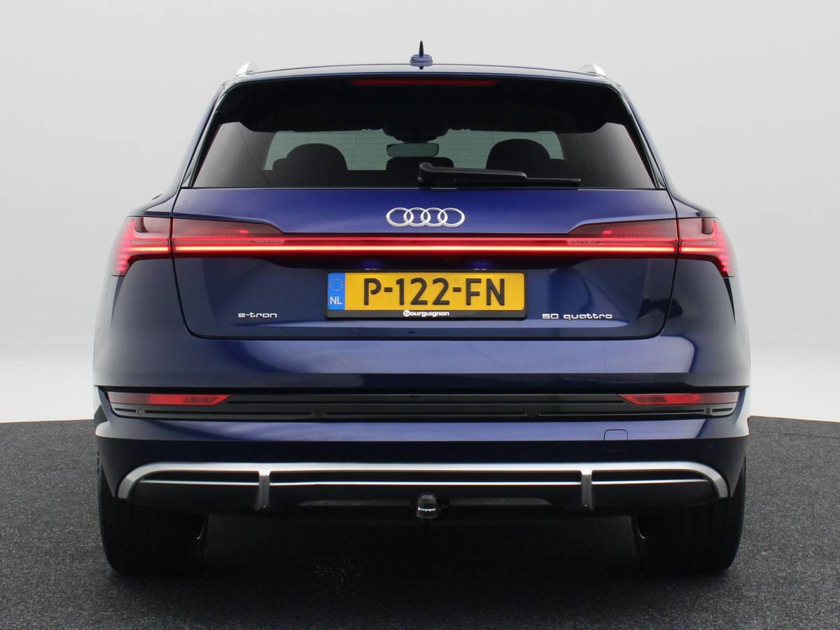 Audi e-tron Audi e-tron 50 quattro S Line 71 kWh 313 Pk | Panoramadak | Trekhaak | Stoelverwarming | Bang & Olufsen | Head UP |Camera | 21 Inch | 81.372 Km !!