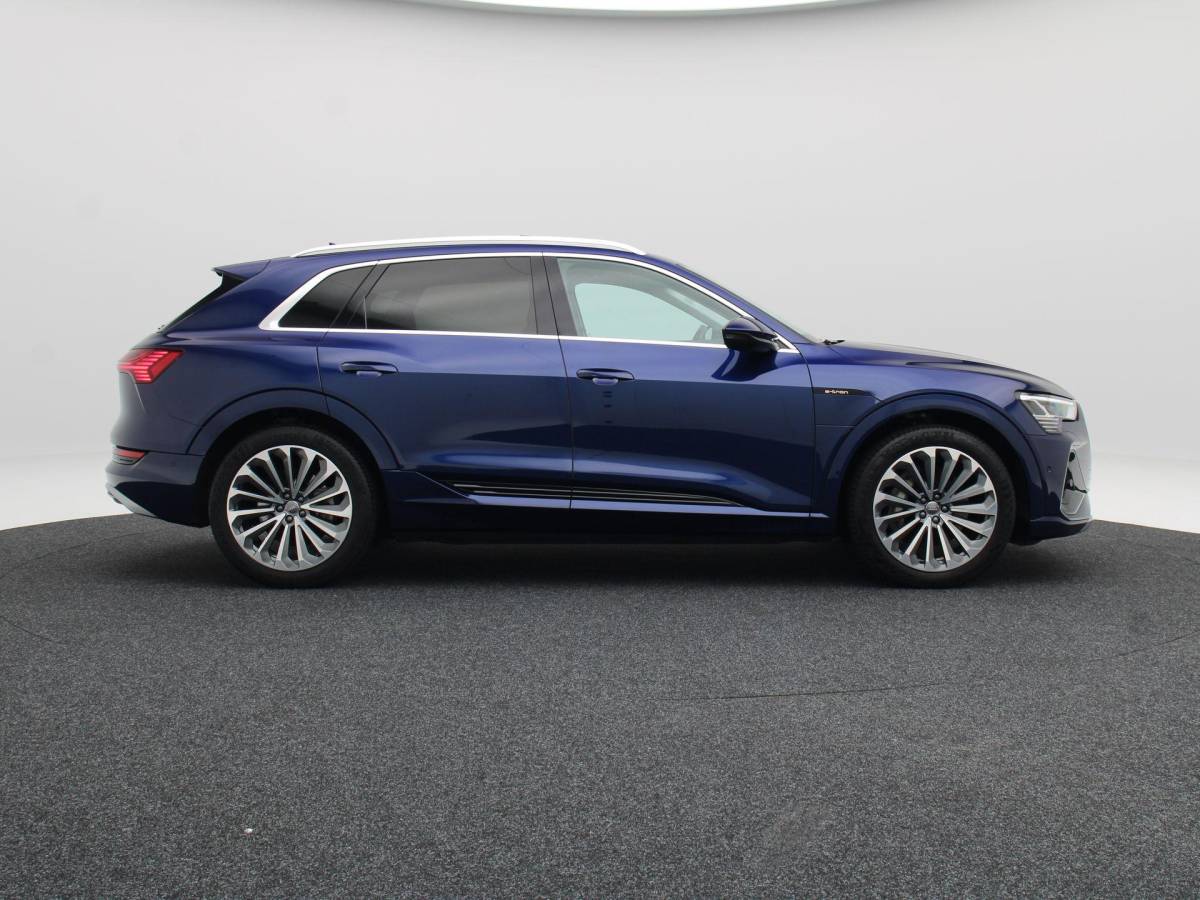 Audi e-tron Audi e-tron 50 quattro S Line 71 kWh 313 Pk | Panoramadak | Trekhaak | Stoelverwarming | Bang & Olufsen | Head UP |Camera | 21 Inch | 81.372 Km !!