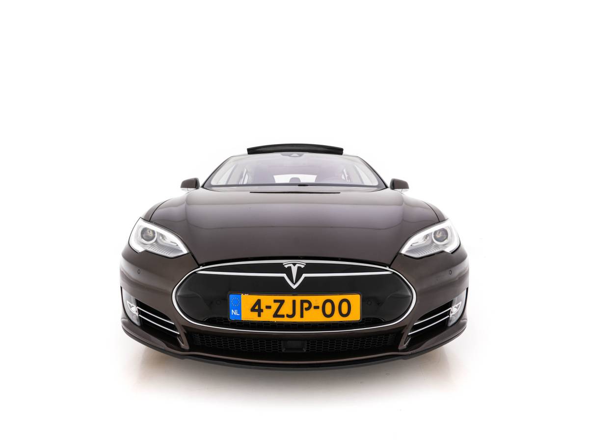 Tesla Model S Tesla Model S 85 Base [3-Fase-11kW] {SoH-85%} *PANO | AUTO-PILOT | LEATHER | XENON | NAVI-FULLMAP | KEYLESS | MEMORY-PACK | HEATED-COMFORTSEATS | DIGI-COCKPIT | 19″ALU*
