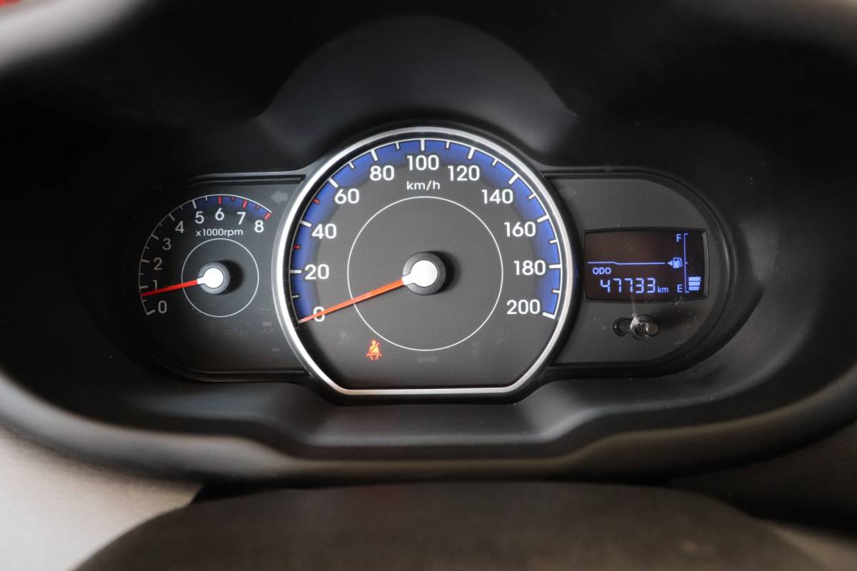 Hyundai i10 Hyundai i10 1.1 i-Drive Cool Lage km stand, airco!