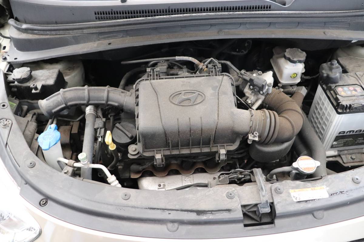 Hyundai i10 Hyundai i10 1.1 i-Drive Cool Lage km stand, airco!