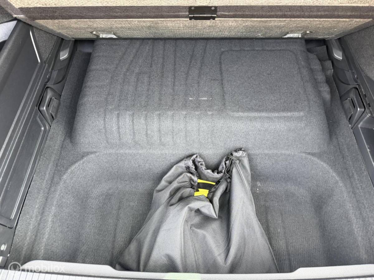 Volkswagen Passat Volkswagen Passat Variant 1.4 TSI GTE VOLLEER*MASSAGE*PDC*19INCH