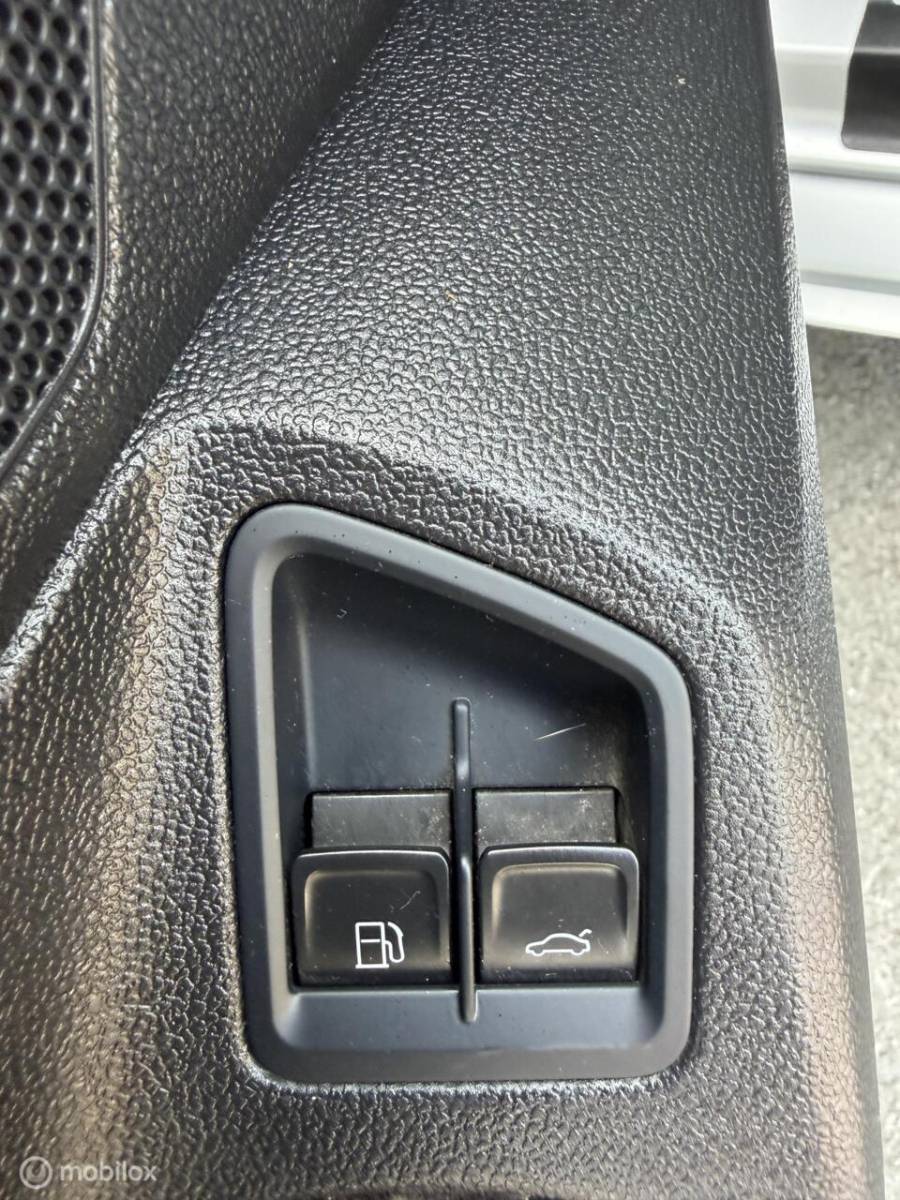 Volkswagen Passat Volkswagen Passat Variant 1.4 TSI GTE VOLLEER*MASSAGE*PDC*19INCH