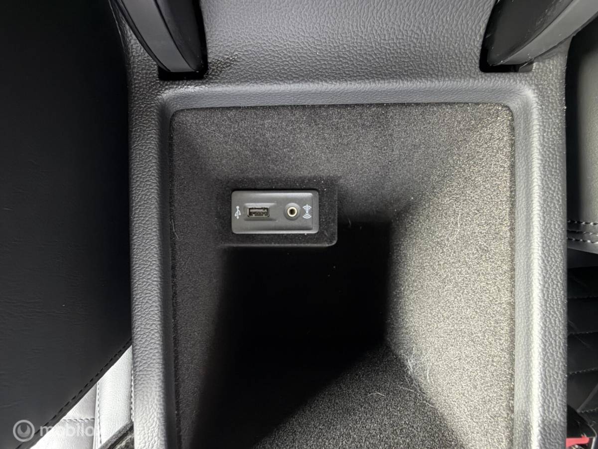 Volkswagen Passat Volkswagen Passat Variant 1.4 TSI GTE VOLLEER*MASSAGE*PDC*19INCH