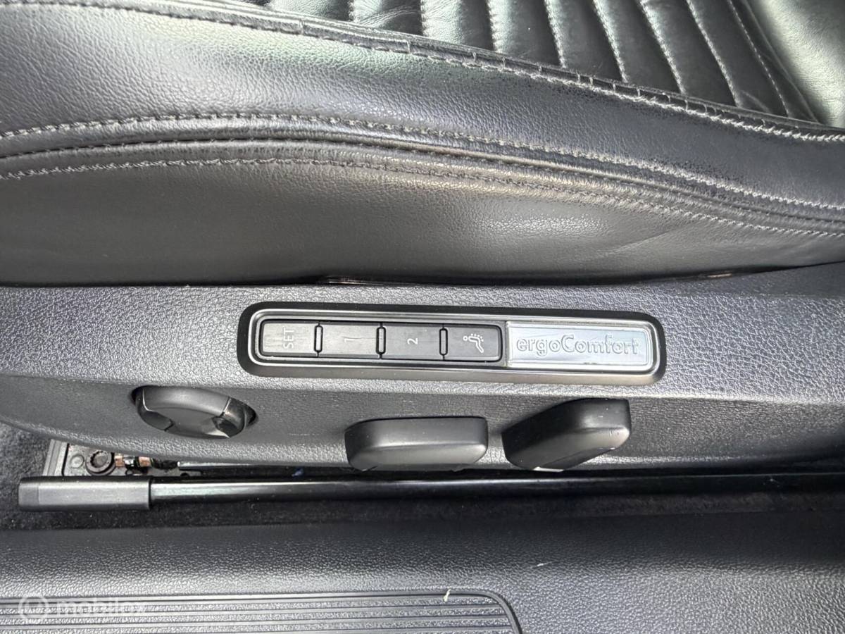 Volkswagen Passat Volkswagen Passat Variant 1.4 TSI GTE VOLLEER*MASSAGE*PDC*19INCH