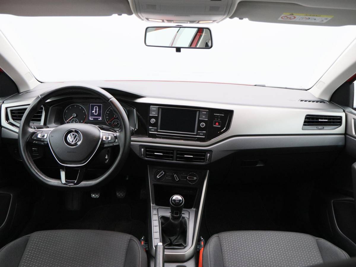 Volkswagen Polo Volkswagen Polo 1.0 TSi Comfortline | Airco | Trekhaak | Adaptive Cruise | LED Dagrijverlichting | Armsteun | 15.901 Km!!