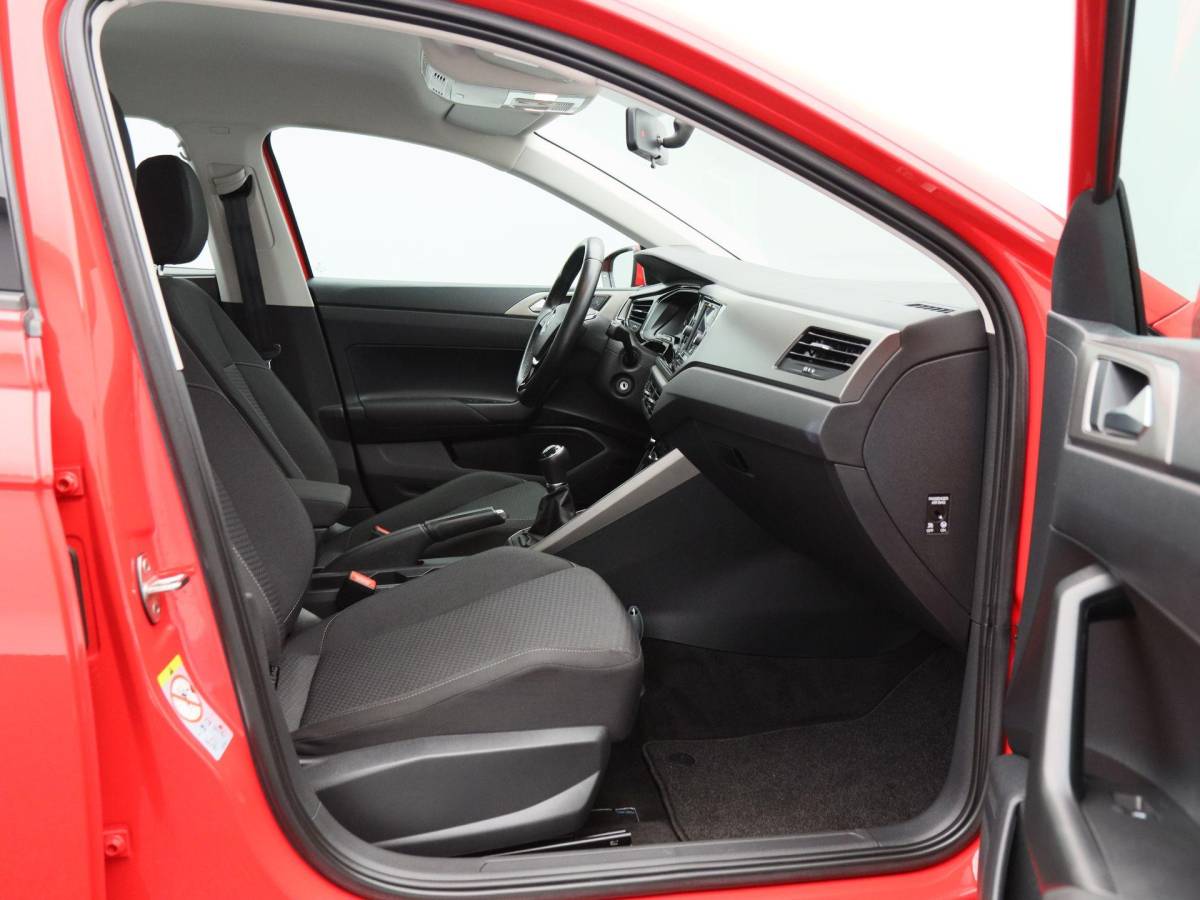 Volkswagen Polo Volkswagen Polo 1.0 TSi Comfortline | Airco | Trekhaak | Adaptive Cruise | LED Dagrijverlichting | Armsteun | 15.901 Km!!