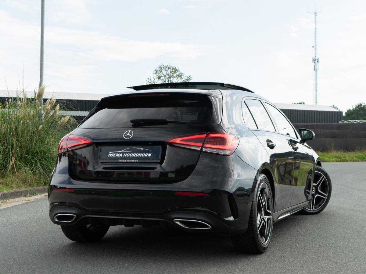 Mercedes-Benz A-Klasse Mercedes A-klasse 200 Premium Plus|Panoramadak|AMG Pakket|Night pakket|Stoelverwarming|Sfeerverlichting|Lane assist|