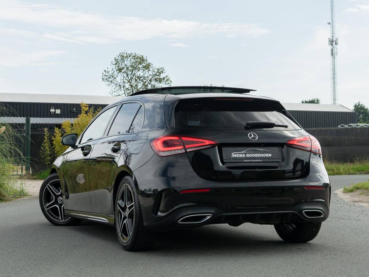 Mercedes-Benz A-Klasse Mercedes A-klasse 200 Premium Plus|Panoramadak|AMG Pakket|Night pakket|Stoelverwarming|Sfeerverlichting|Lane assist|