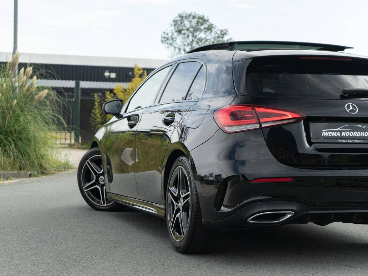 Mercedes-Benz A-Klasse Mercedes A-klasse 200 Premium Plus|Panoramadak|AMG Pakket|Night pakket|Stoelverwarming|Sfeerverlichting|Lane assist|