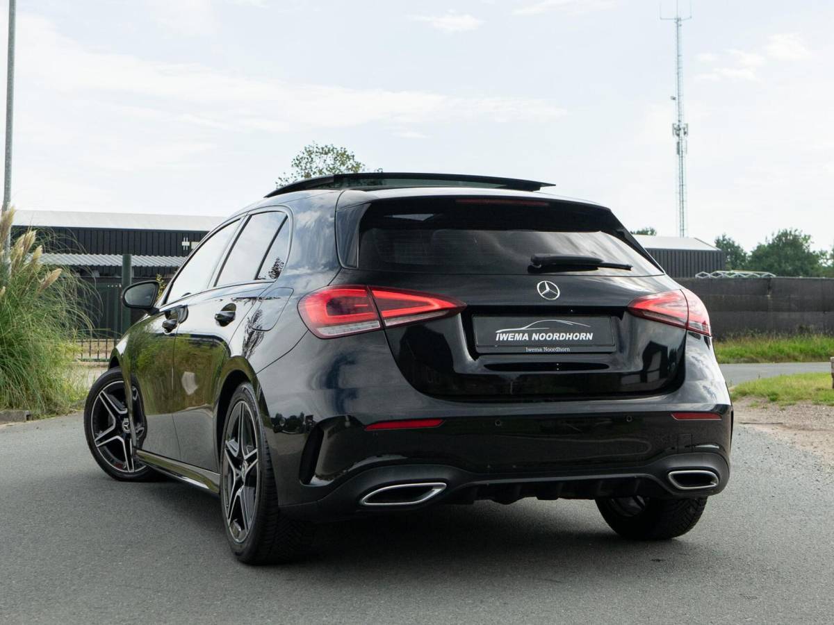 Mercedes-Benz A-Klasse Mercedes A-klasse 200 Premium Plus|Panoramadak|AMG Pakket|Night pakket|Stoelverwarming|Sfeerverlichting|Lane assist|