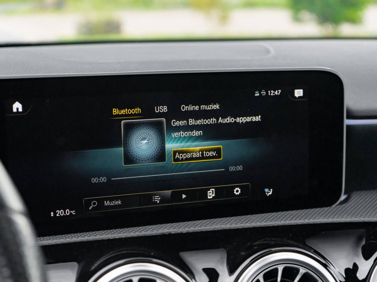 Mercedes-Benz A-Klasse Mercedes A-klasse 200 Premium Plus|Panoramadak|AMG Pakket|Night pakket|Stoelverwarming|Sfeerverlichting|Lane assist|
