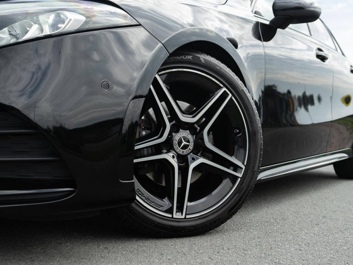 Mercedes-Benz A-Klasse Mercedes A-klasse 200 Premium Plus|Panoramadak|AMG Pakket|Night pakket|Stoelverwarming|Sfeerverlichting|Lane assist|