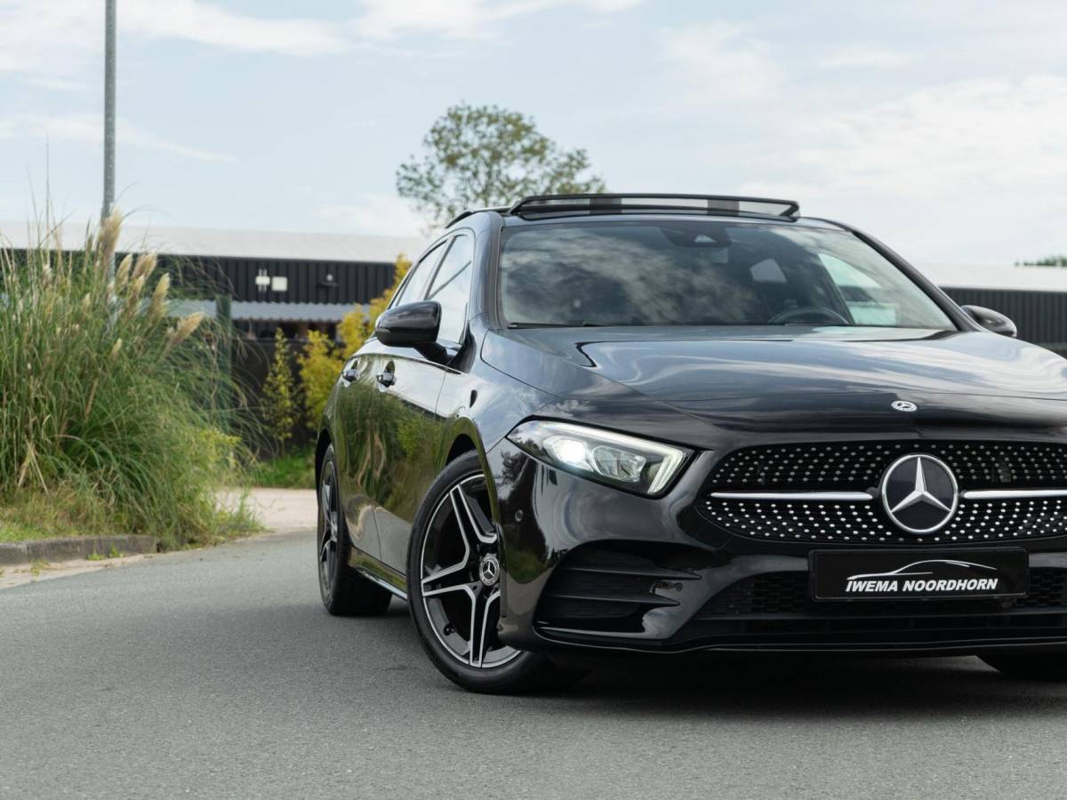 Mercedes-Benz A-Klasse Mercedes A-klasse 200 Premium Plus|Panoramadak|AMG Pakket|Night pakket|Stoelverwarming|Sfeerverlichting|Lane assist|