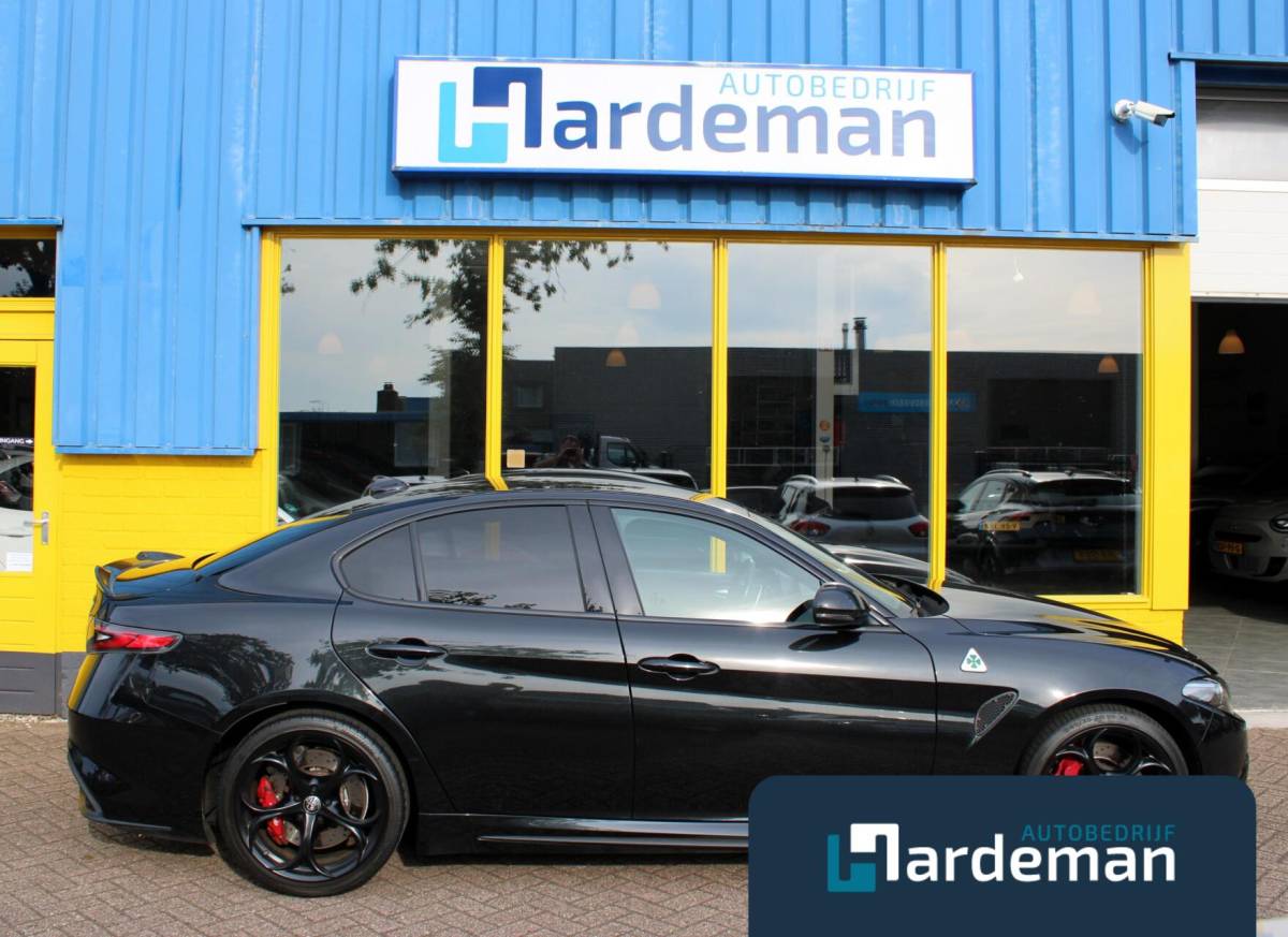 Alfa Romeo Giulia Alfa Romeo Giulia 2.9 V6 Quadrifoglio H/K Driver assist.