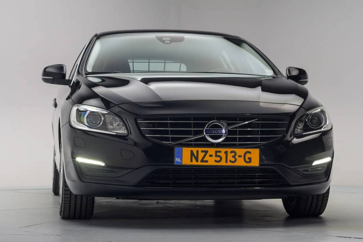 Volvo V60 Volvo V60 1.5 T2 Nordic+ Aut. [ Xenon Trekhaak Stoelverwarming ]