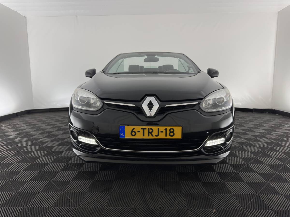 Renault Mégane Renault Mégane Coupé-Cabriolet 1.2 TCe Privilège *LEATHER | HEATED-SPORTSEATS | CARPLAY | KEYLESS | ECC | PDC | CRUISE | 17”ALU*