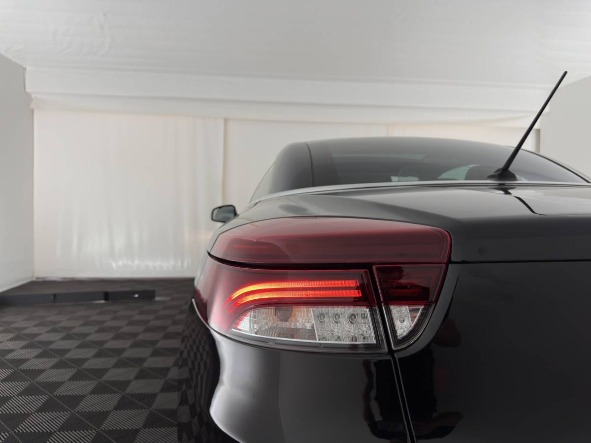 Renault Mégane Renault Mégane Coupé-Cabriolet 1.2 TCe Privilège *LEATHER | HEATED-SPORTSEATS | CARPLAY | KEYLESS | ECC | PDC | CRUISE | 17”ALU*