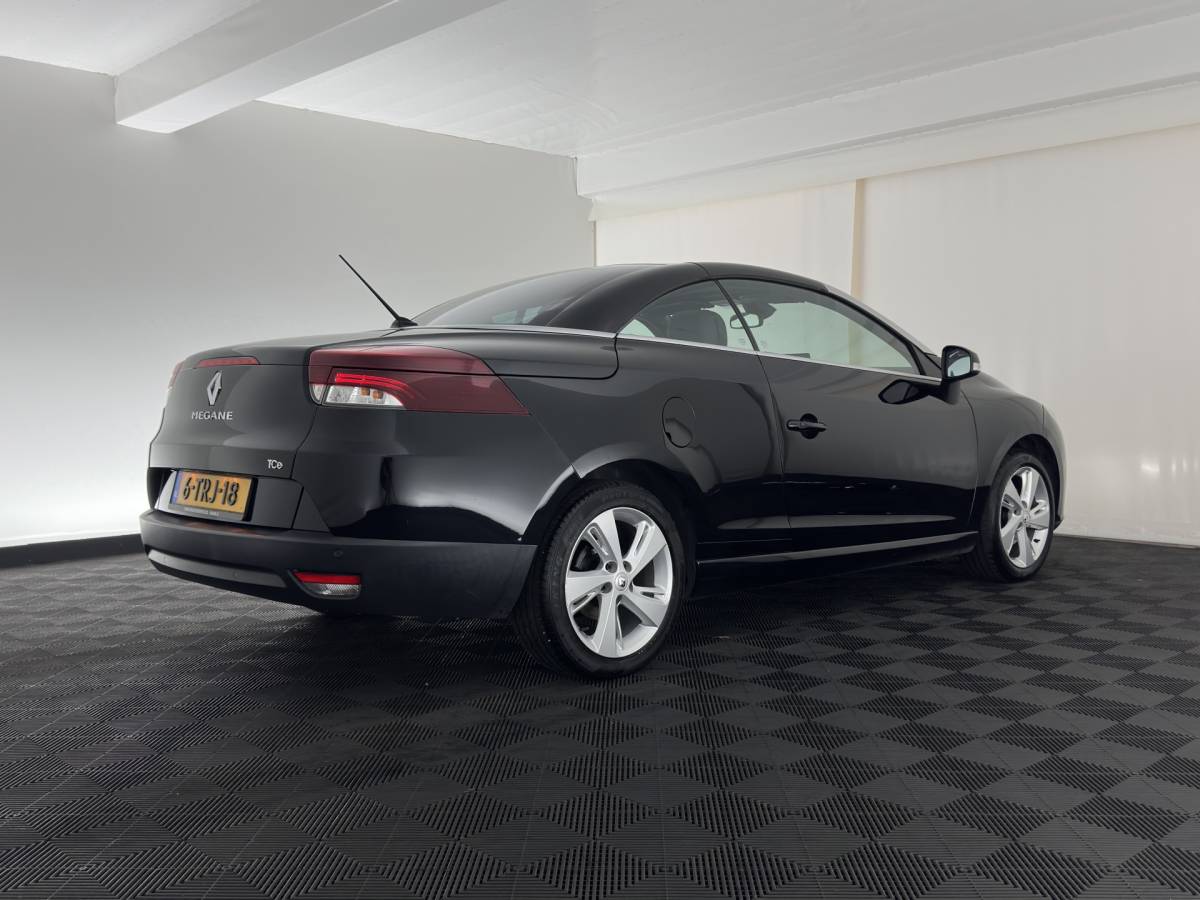 Renault Mégane Renault Mégane Coupé-Cabriolet 1.2 TCe Privilège *LEATHER | HEATED-SPORTSEATS | CARPLAY | KEYLESS | ECC | PDC | CRUISE | 17”ALU*