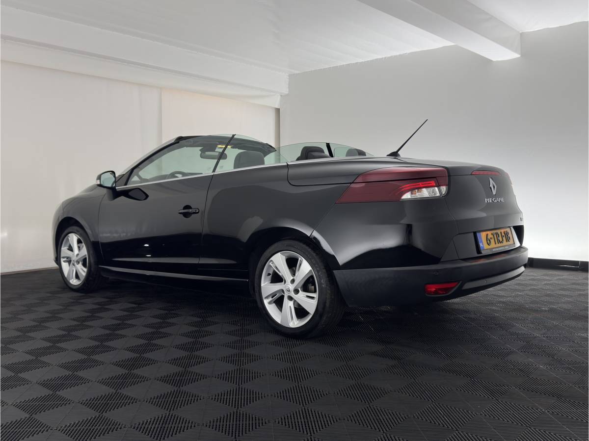 Renault Mégane Renault Mégane Coupé-Cabriolet 1.2 TCe Privilège *LEATHER | HEATED-SPORTSEATS | CARPLAY | KEYLESS | ECC | PDC | CRUISE | 17”ALU*