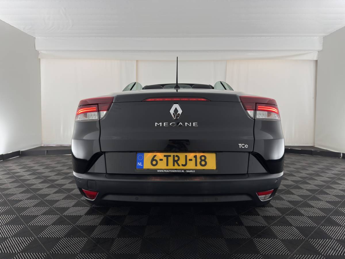 Renault Mégane Renault Mégane Coupé-Cabriolet 1.2 TCe Privilège *LEATHER | HEATED-SPORTSEATS | CARPLAY | KEYLESS | ECC | PDC | CRUISE | 17”ALU*