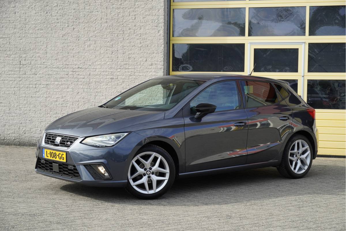 SEAT Ibiza SEAT Ibiza 1.0 TSI 5drs FR Business Intense Plus BJ2021 Lmv 17″ | Led V+A | Pdc | Achteruitrijcamera | App-Connect | Navi | Virtual cockpit | Climate control | Cruise control | Sportstoelen | Verwarmde voorstoelen | Zwarte hemel | Extra getint glas
