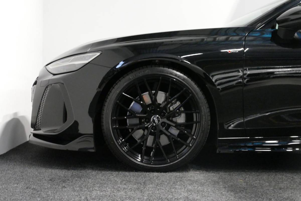 Audi A6 Audi A6 Avant 2.0 e-hybrid S edition / Maxton Design Bodykit V.2 / Panoramadak / Achterasbesturing / MMI Passenger Display / Carbon interieurdelen / S Sportstoelen / Tech plus / Bang & Olufsen 3D Sound / Stoelverwarming / Matrix LED / Ambienteverlichting / 21” LMV / Apple Carplay – Android Auto / Sport-Chassis
