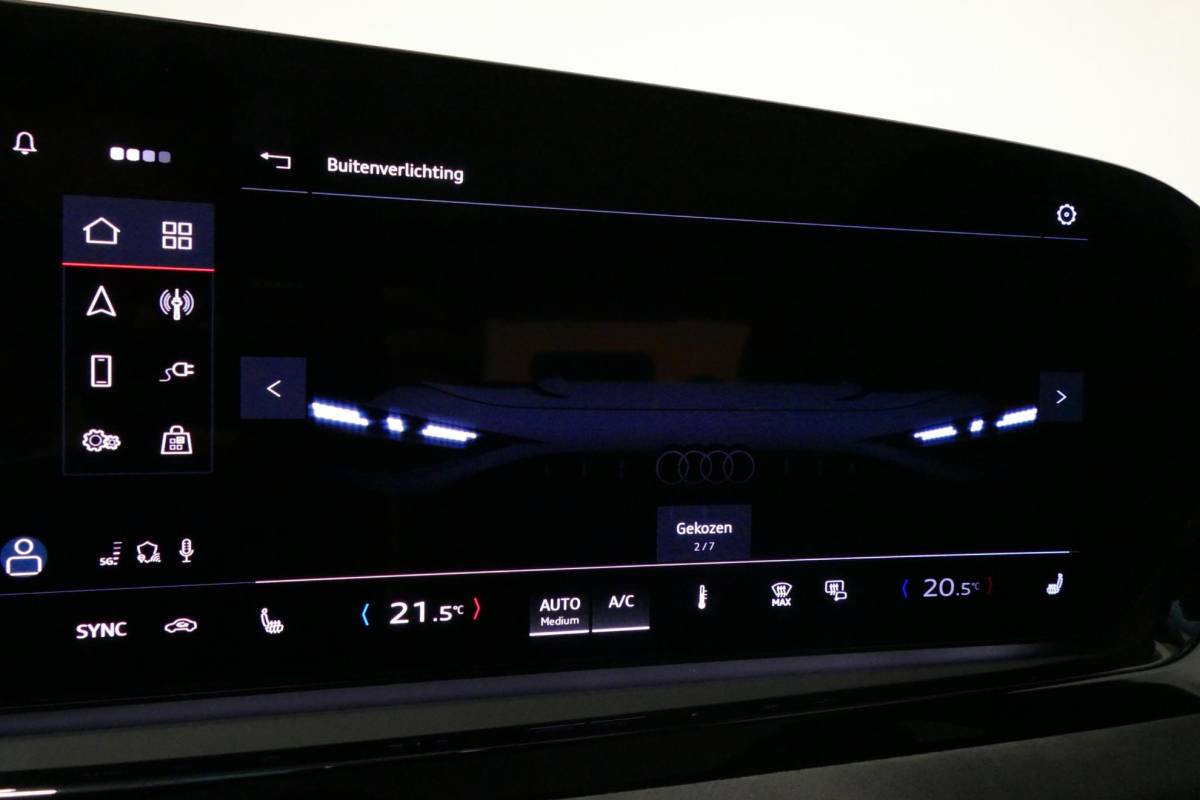 Audi A6 Audi A6 Avant 2.0 e-hybrid S edition / Maxton Design Bodykit V.2 / Panoramadak / Achterasbesturing / MMI Passenger Display / Carbon interieurdelen / S Sportstoelen / Tech plus / Bang & Olufsen 3D Sound / Stoelverwarming / Matrix LED / Ambienteverlichting / 21” LMV / Apple Carplay – Android Auto / Sport-Chassis