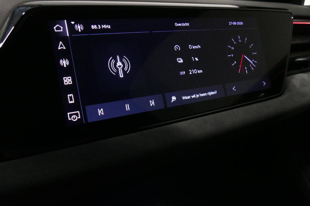 Audi A6 Audi A6 Avant 2.0 e-hybrid S edition / Maxton Design Bodykit V.2 / Panoramadak / Achterasbesturing / MMI Passenger Display / Carbon interieurdelen / S Sportstoelen / Tech plus / Bang & Olufsen 3D Sound / Stoelverwarming / Matrix LED / Ambienteverlichting / 21” LMV / Apple Carplay – Android Auto / Sport-Chassis