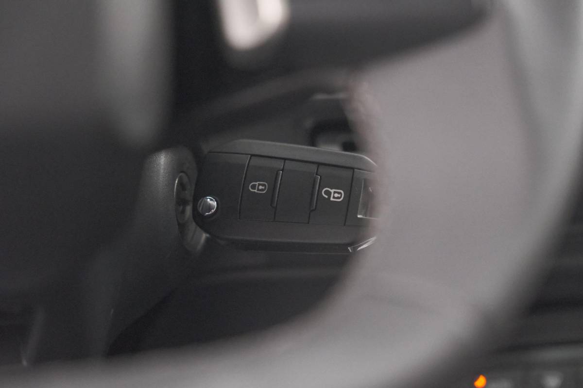 Citroën ë-C3 Citroen Ë-C3 Max 113pk 44 kWh | 96,1% SOH | 11 KW Lader | Camera | Apple Carplay | Parkeersensoren